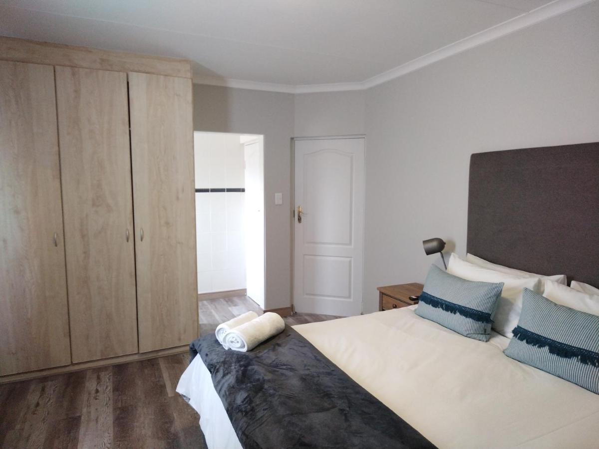 Blue Owl Guest House Mossel Bay Eksteriør billede