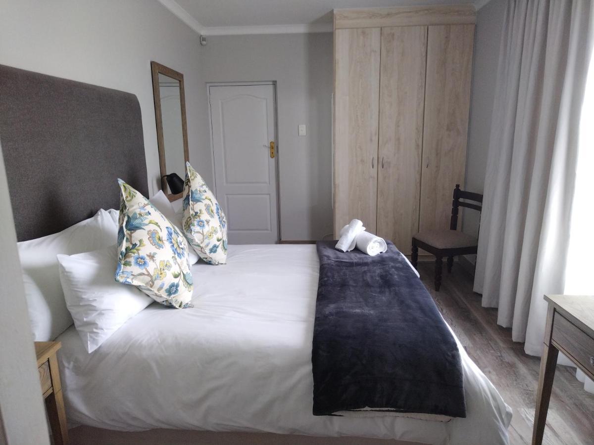 Blue Owl Guest House Mossel Bay Eksteriør billede