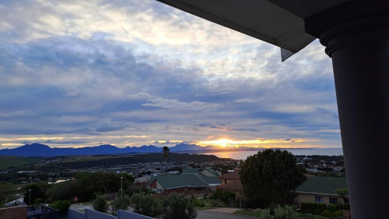 Blue Owl Guest House Mossel Bay Eksteriør billede
